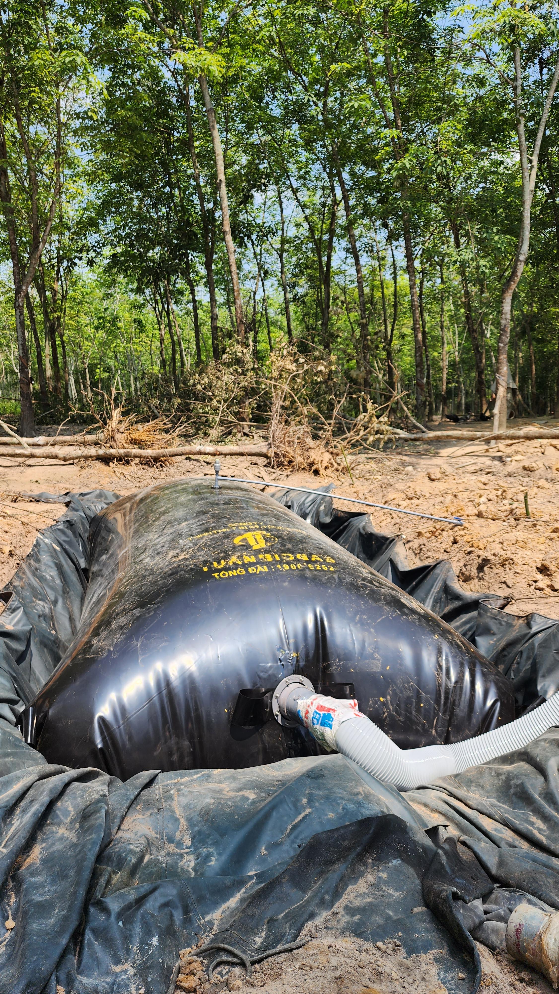 tui-biogas-8-khoi-tuan-biogas-cho-ho-chan-nuoi-nong-ho