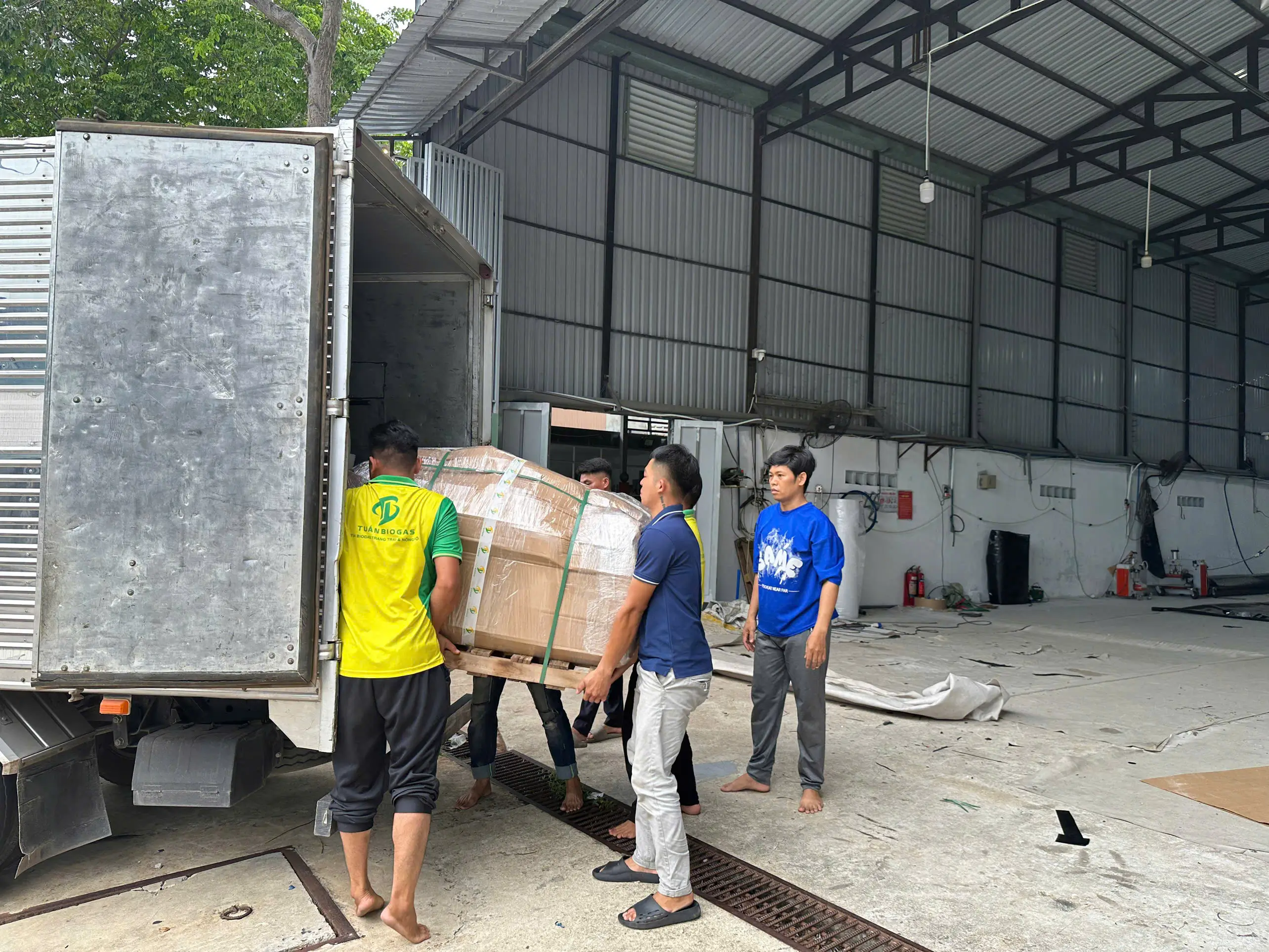 Túi biogas được đóng gói cẩn thận với lớp bảo vệ trước khi giao hàng